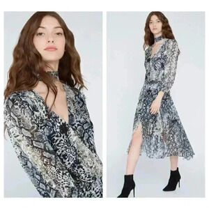 ALICE AND OLIVIA Luba Print‎ Blouson Choker Top